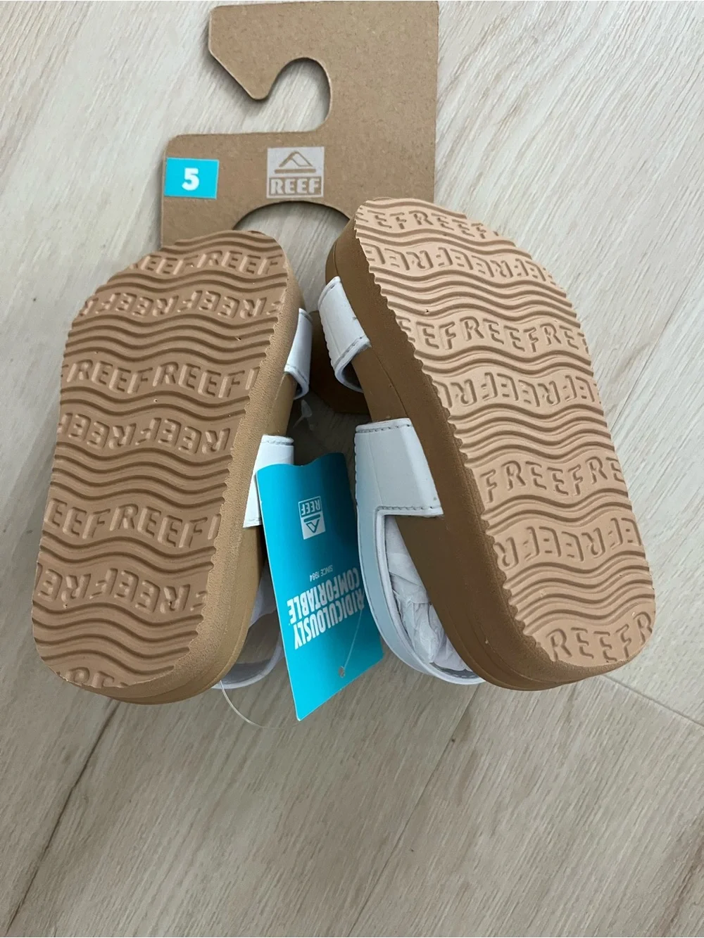 Reef Kids White and Tan Little Water Vista Sandals - Size 5